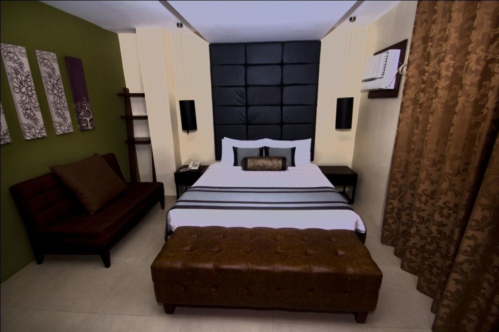 Mango Suites Tuguegarao Extérieur photo